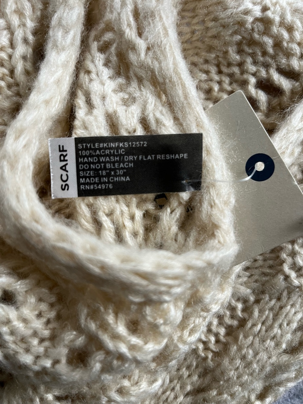 Bass Cream Cable Knit Infinity Scarf - Picture 6 of 8